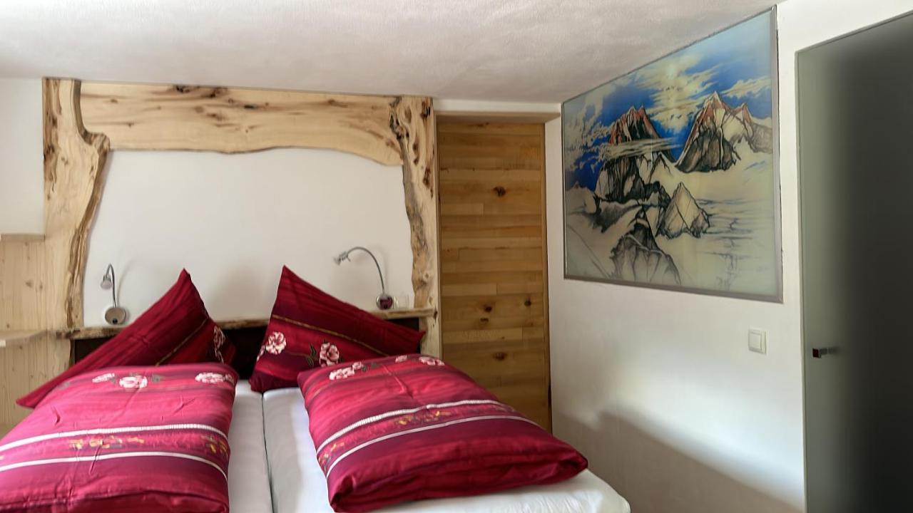 Haus Am Rain Bed and Breakfast Partenen Buitenkant foto