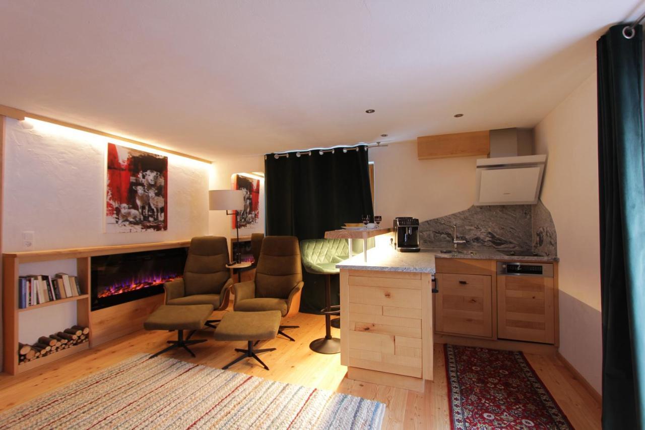 Haus Am Rain Bed and Breakfast Partenen Buitenkant foto