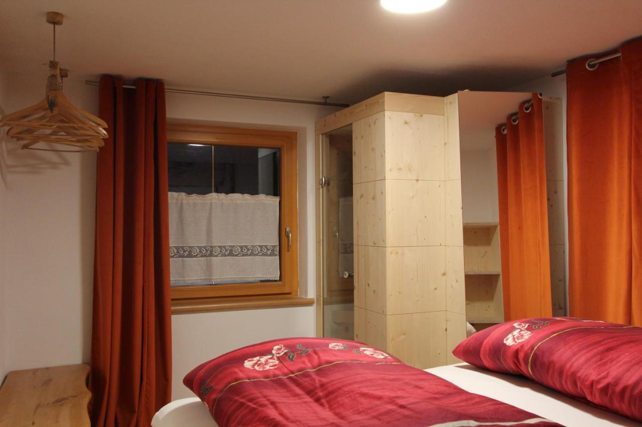 Haus Am Rain Bed and Breakfast Partenen Buitenkant foto