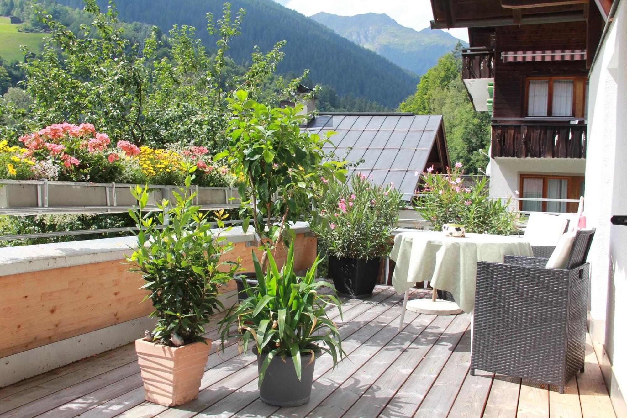 Haus Am Rain Bed and Breakfast Partenen Buitenkant foto