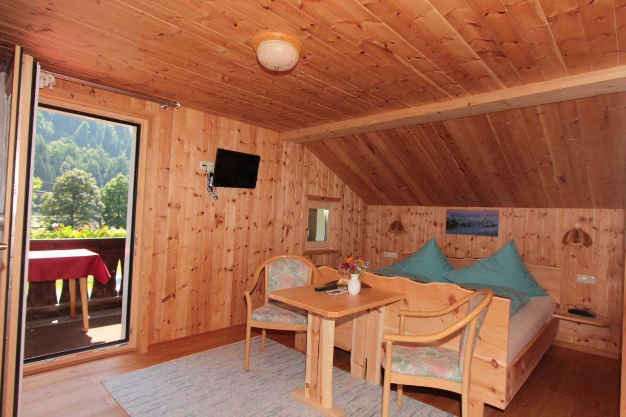 Haus Am Rain Bed and Breakfast Partenen Buitenkant foto